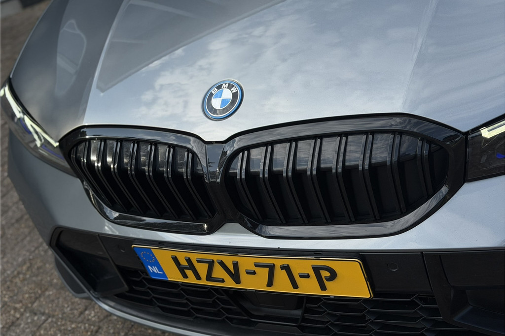 47046300-4.jpg