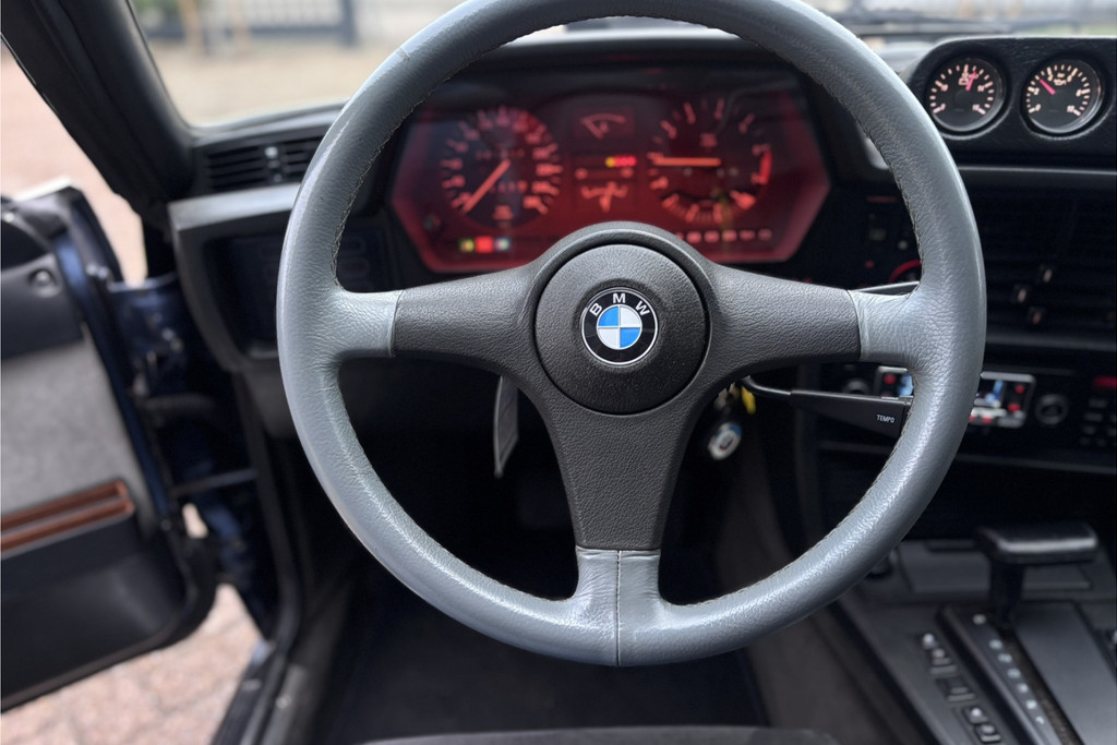 49926824-24.jpg