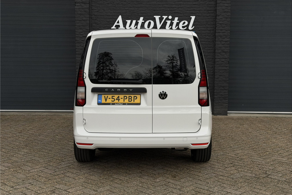 51683417-14.jpg