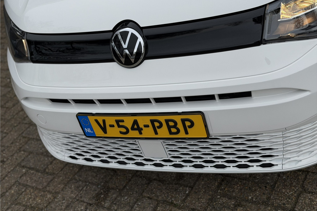 51683417-3.jpg