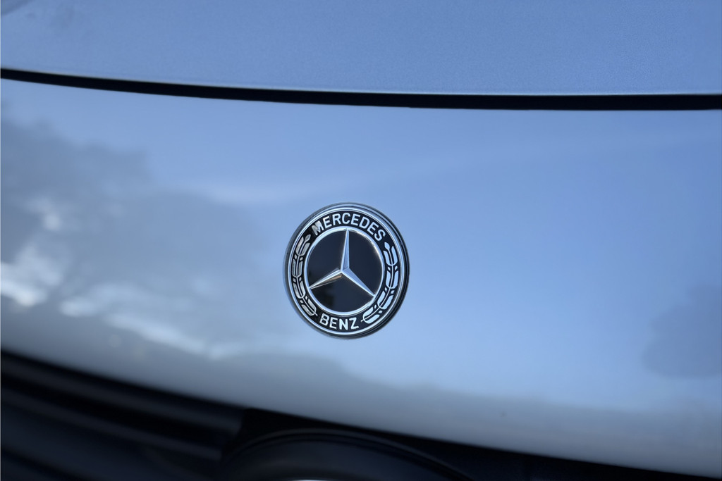 53139707-5.jpg