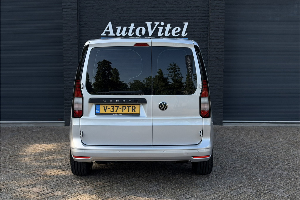 54128496-33.jpg