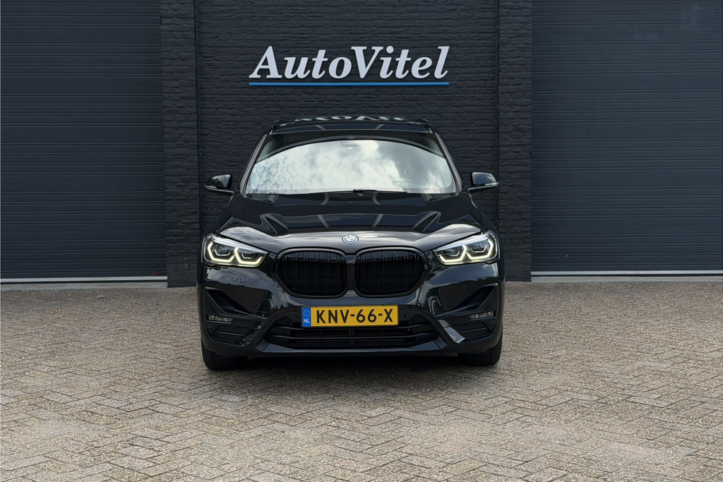 54166873-15.jpg