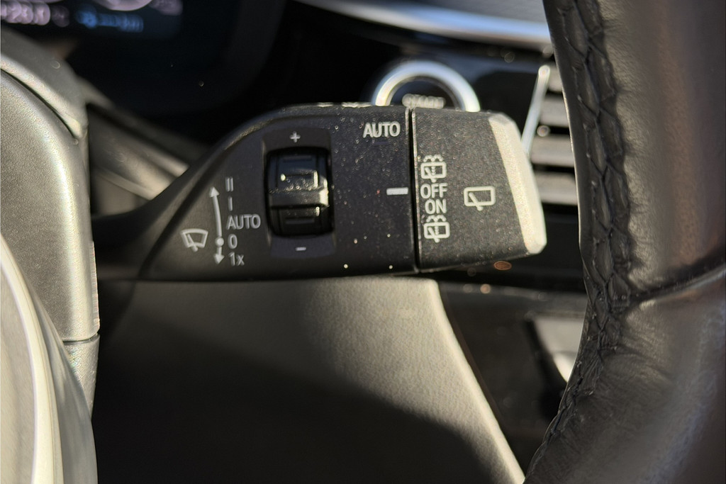 54188933-25.jpg