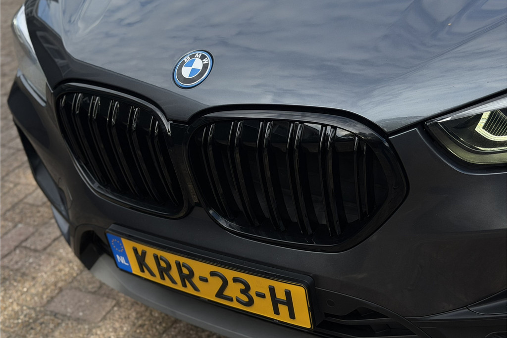 55097146-5.jpg