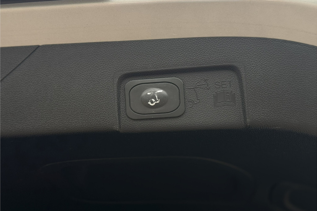 55552486-47.jpg