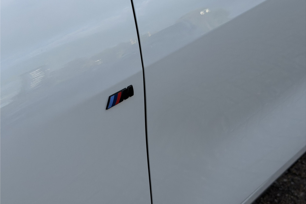56778798-6.jpg