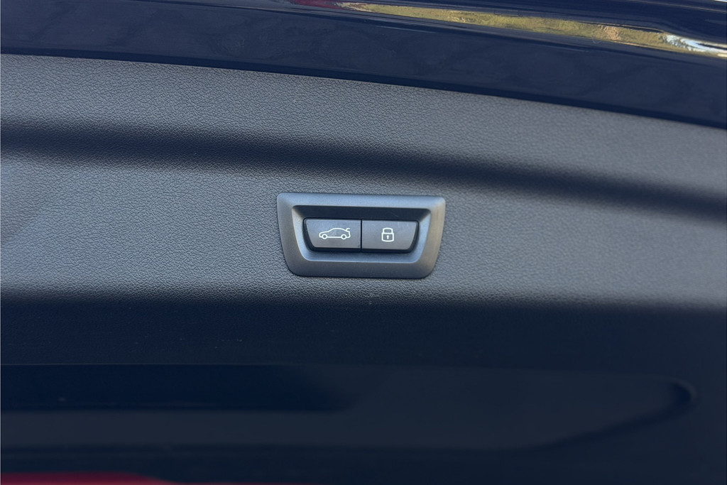 56968082-55.jpg