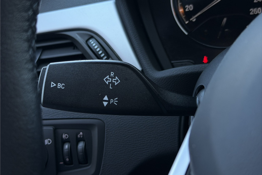 57237180-19.jpg